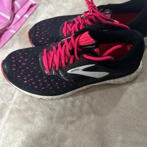Brooks Women's Black and Pink Running Shoes